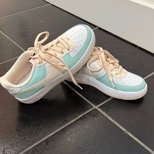 Nike Kids Sneakers - Mint and Cream